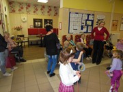 Vystoupení dětí v Domově důchodců Luštěnice